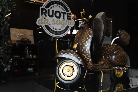 louis vuitton vespa